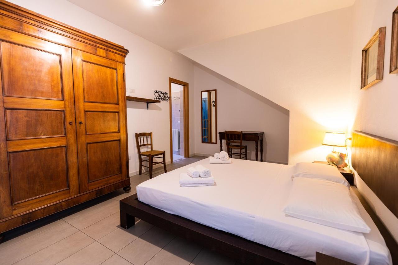 Theo'S Rooms Olbia Extérieur photo
